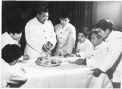 全国唯一的五世名厨:七十岁陈景和仍立灶头(图)