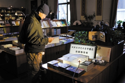 ����֮׷˼��25�����׶��糡����姴������