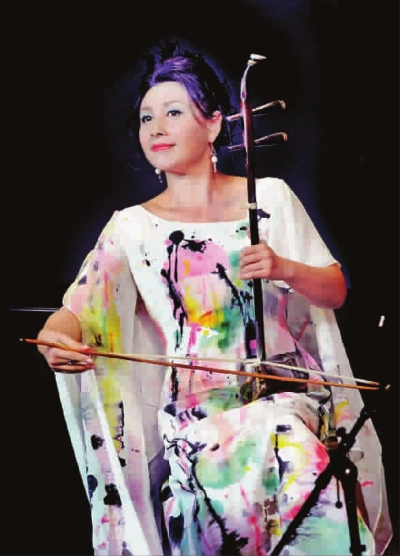 二胡演奏家马晓晖独奏受捧曾摔断手指延期演出