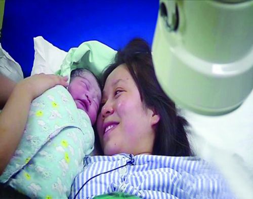 《来吧孩子》直播分娩遭吐槽:尺度有点大(图)