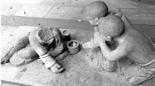 ����һ��԰��ͯ���������ͷ������ֽ�ӹ̣�ͼ��