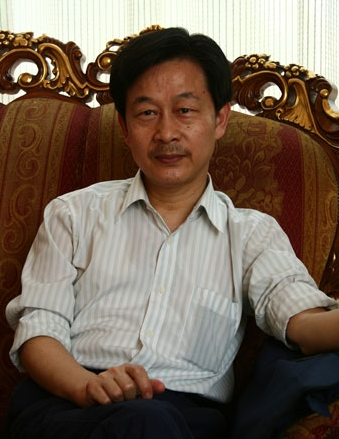 鲁奖得主周啸天首谈获奖感言用“打油诗”喻处境