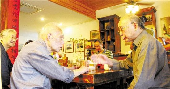 94��������̩������ֱѰ��ս��70��󡰻�ʦ��