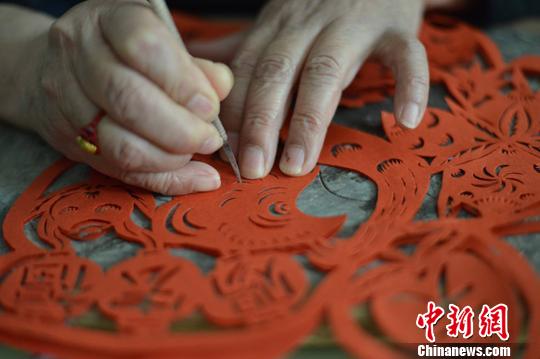 ��ֽ�е����ף���»��ϲԢ�⼪��������������