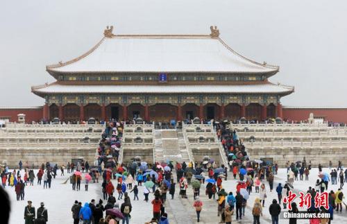 下雪后,故宫到底要不要扫雪?单霁翔:很纠结