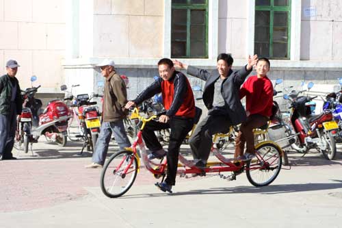 Ѥ������������ȥ������ɽ�س����ΰ���ɽ��ͼ��