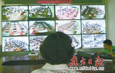 聚焦高考监考员:高考时,他们比学生更紧张(图)