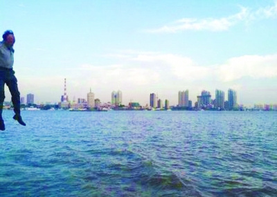 �Ͼ�һ������������ɱ����˲�䱻�������£�ͼ��