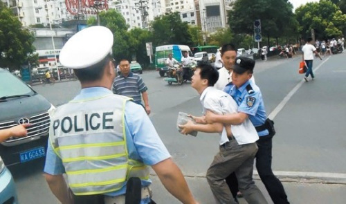 �ڳ���˾����ͷ���־磺�����ҳ��ɵؿ�����ͼ��