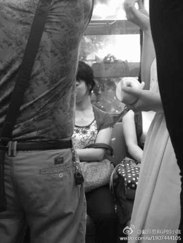 �����²۵���Ů�˿�������ƻ���������˾Ͳ�10���ף�ͼ��