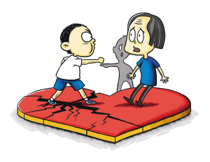 6岁外孙一拳打青82岁外婆眼眶曾故意对着老人撒尿(图)