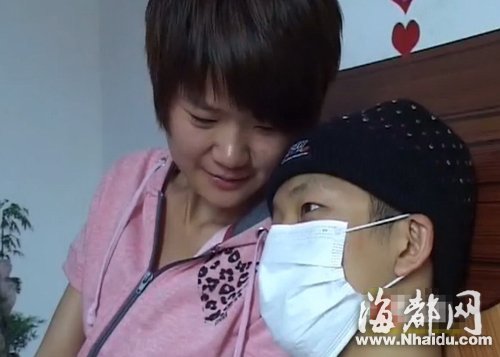 90后情侣战白血病感动世人:“这样的爱情很少见”(图)