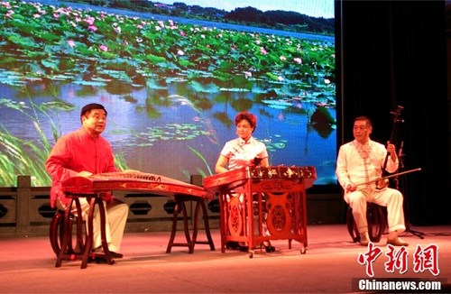 ���ϡ���ɽ�պ���ӭ���¿�һ����Ȫϲ��꣨ͼ����5��