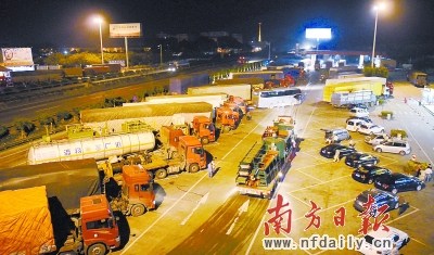 ����ͺ��ӡ����飺����·�������ΰ����ǣ�ͼ��