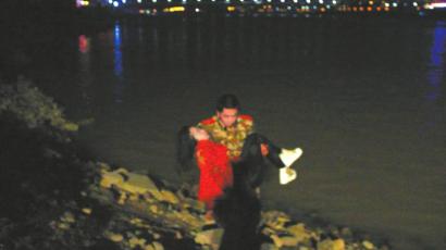 ����δ���������߷�����Ǹ��������Ů�����Բ���ͼ��