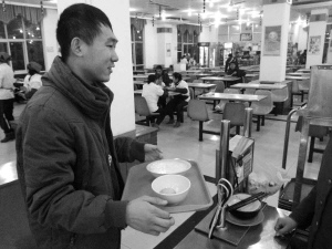 南航大食堂推出“励志早餐”前20名进食堂有奖励(图)