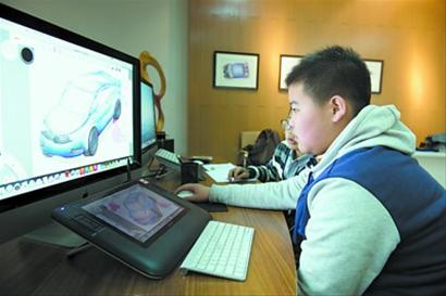 ̽�ñ���ʮһѧУ��ÿ��ѧ�����Լ���ѡ�γ��ϿΣ�ͼ����2��