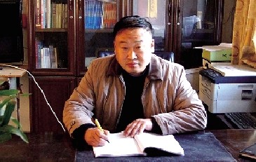 河南郸城秋渠一中校长猝死办公室(图)