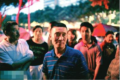 四川宜宾公交爆燃致1死77伤纵火者点燃布口袋(图)(2)