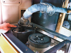 4��������ʬ;������������������˾�����̾У�ͼ��