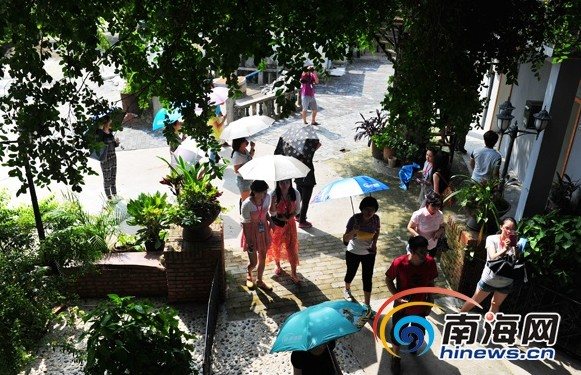 ��ý�����߽���������С��ιۻ�԰ʽũׯ��ͼ��