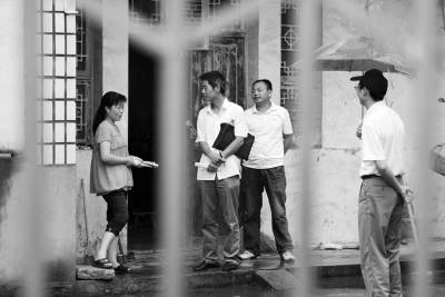 学者解释放缓中职教育免费政策建议称花得太不值