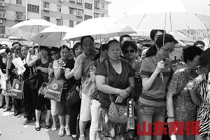 官员称家长焦虑加大学生压力吁对学考低调些
