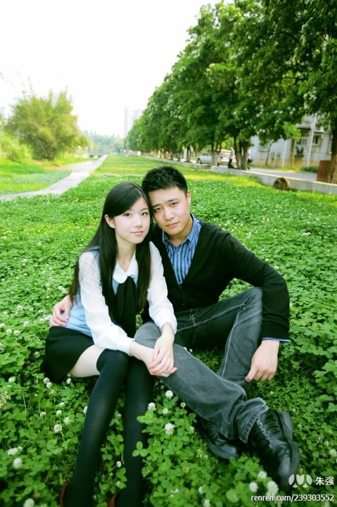 武汉毕婚族网上晒情侣照意外走红(图)