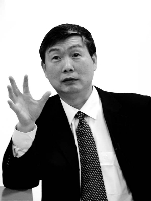 高校校长寄语毕业生:别在功利俗气方向走太远