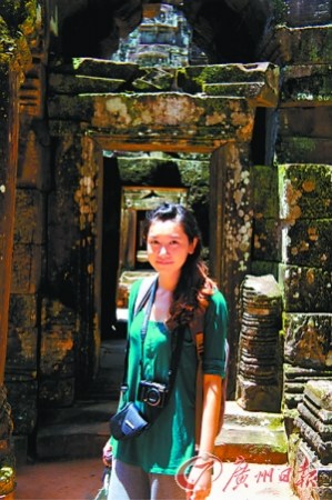两女大学生18天穷游东南亚三国被虱子咬与昆虫眠