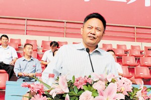 中南大学校长:大学生可谈恋爱但不要沉迷网络