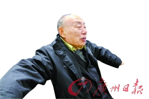 71�����˸�У��α�ս����ÿ����ʮ���������