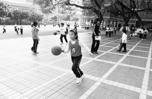 厦门要求减轻学生假期负担跳绳爬楼梯成寒假作业