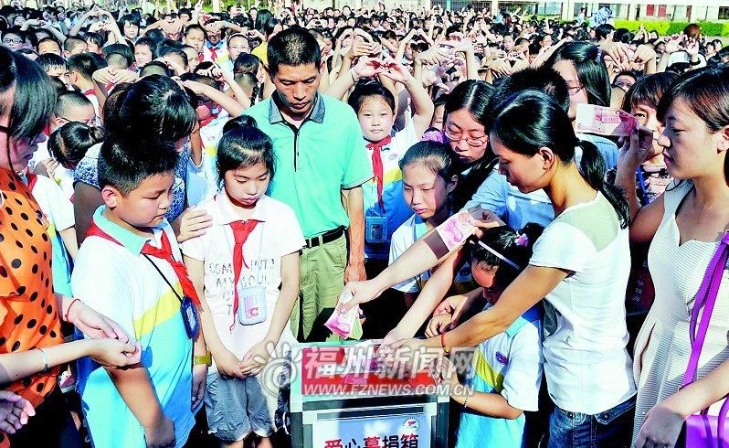 Ů���������ϰ���ƶѪ����ʦ��Я��Ϊ����