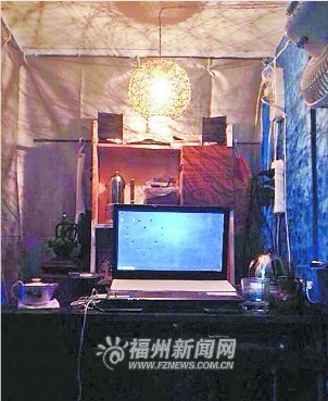 大学男生将宿舍床铺设计制作成“小雅间”(图)