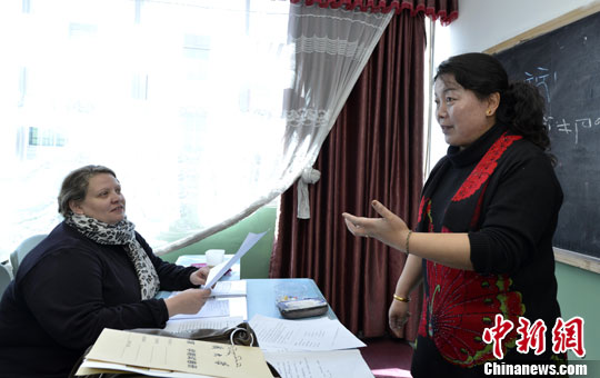 雪域洋学生的留学梦:学好藏语留在西藏