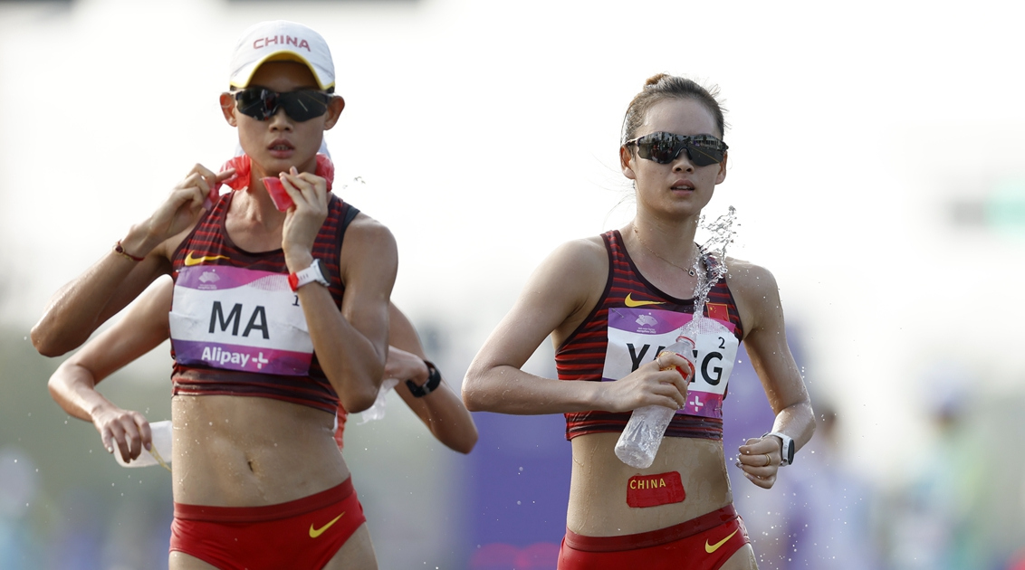 中国队选手杨家玉、马振霞获得女子20公里竞走冠亚军