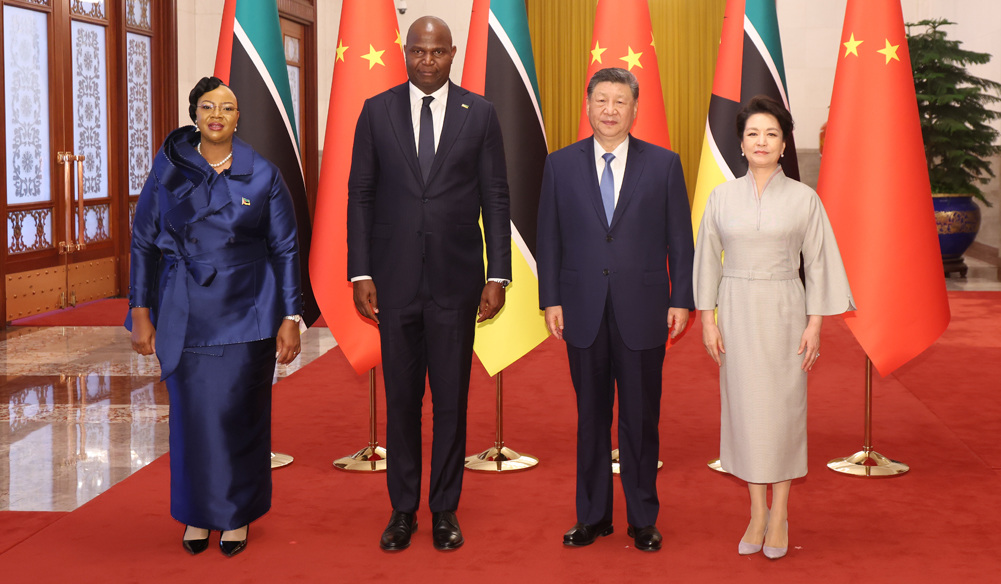 习近平同莫桑比克总统查波会谈