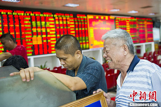 ��ָ����0.56%���ز�����ͷ��