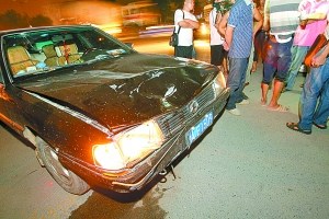 21�����ӿ�����ײ����СŮ�����и�Ů�񱼣�ͼ��