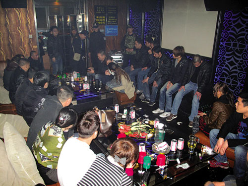 ����������ɳ������ڰ�б�����ʵ��ѵ����ͼ��