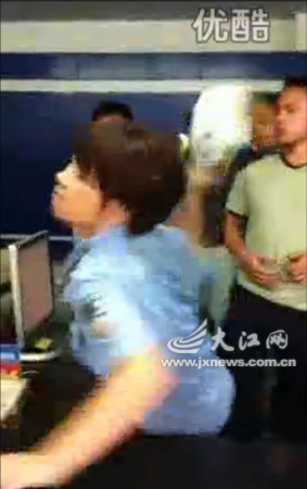 ���������Ů�������鱾���Ұ�֤���ձ����ˣ�ͼ��