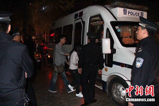 中新网长沙10月14日电(周璐)长沙市公安局今日透露,当地警方13日晚对