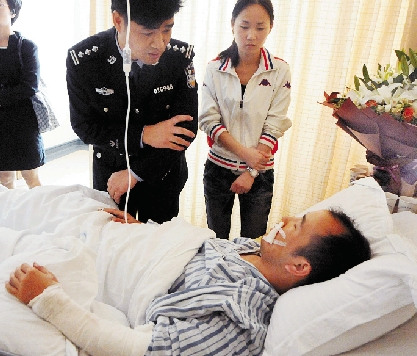 ���¾��챻ͱ��������ס�ӷ��ﳵ��Ӫ��