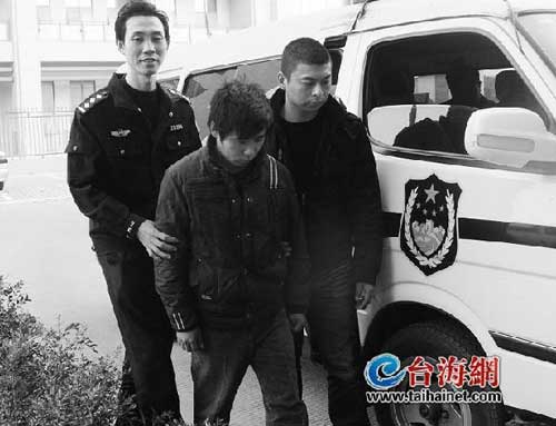 4�д�ڨ��Ů������ɱ��һ�������ֶβ��̣�ͼ��