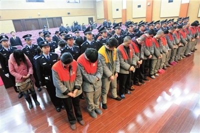 夫妻垄断北京亚运村卖淫市场招嫖卡只发外地人
