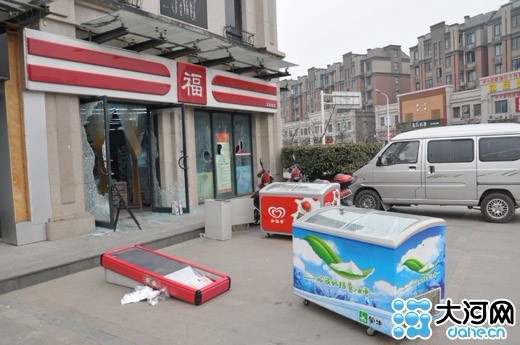 ���б�20���˴��ҵ�Ա��3���ڳ�δ����ֹ��ͼ��