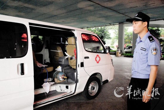 广州两欺行霸市团伙开“假救护车”宰客被端(图)