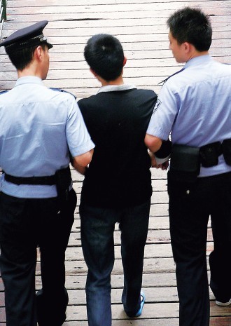 男子违规办学收学费后失踪自曝曾杀过人(图)