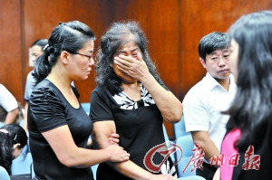 深圳“拔管杀妻案”维持原判法官称无负面影响